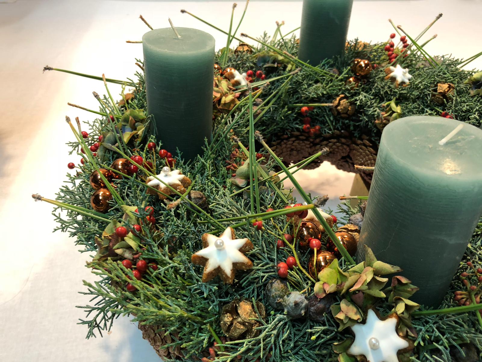 Adventkranzbinden